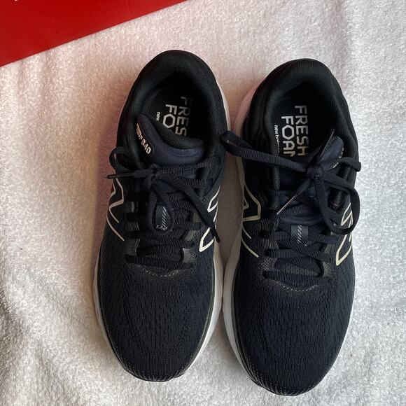New Balance Fresh Foam X Running Shoes Women 8 840V1 Black Performance Athletic - Picture 2 of 9